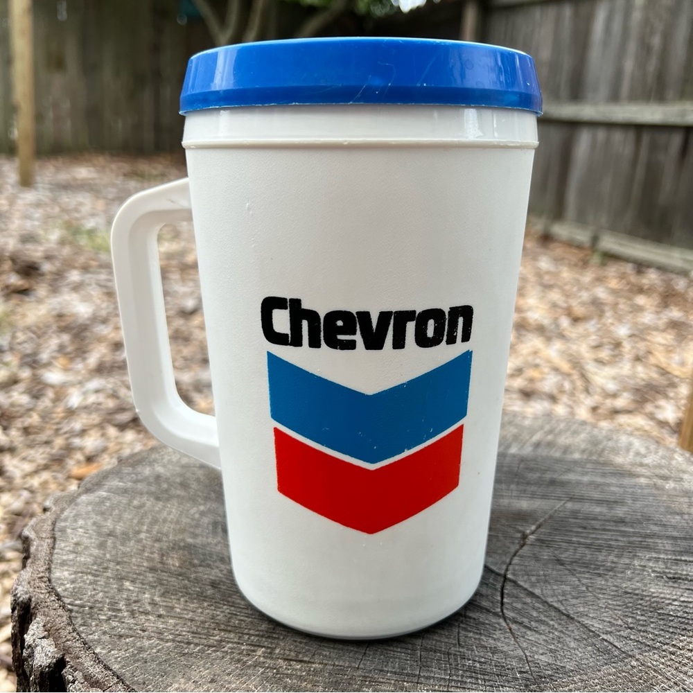 Chevron Oil Insulated Aladdin Travel Mug